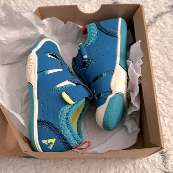 New in box - Plae sandals / sneakers - Sam - Seaport (teal blue) - size 8.5 - Picture 6 of 7